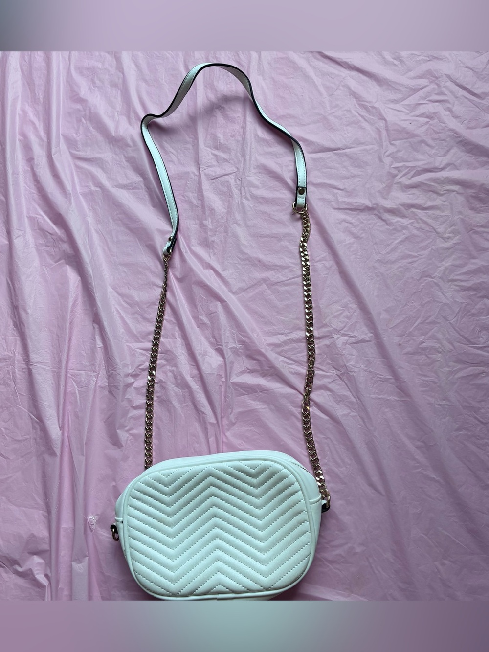 Women’s White Quilted Crossbody Bag Purse with Chain Strap Retro Preppy Sz Small
